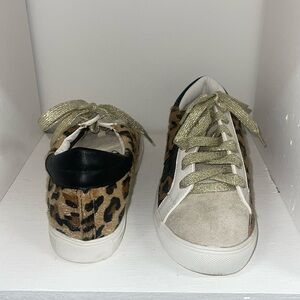 Nature Beeeze Brand Size 8.5 Cheetah print sneakers